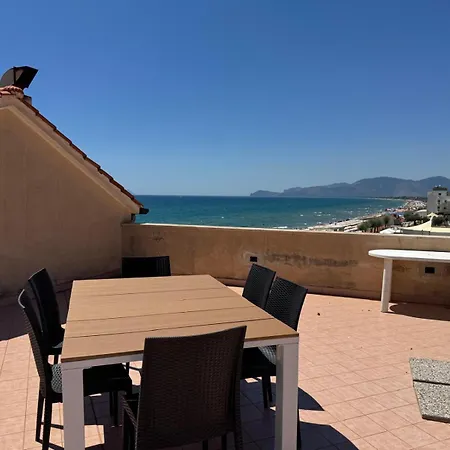 Marea Apartment